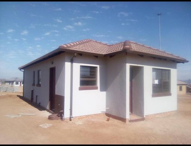 31 BEDROOM HOUSE FOR SALE IN SOSHANGUVE VV